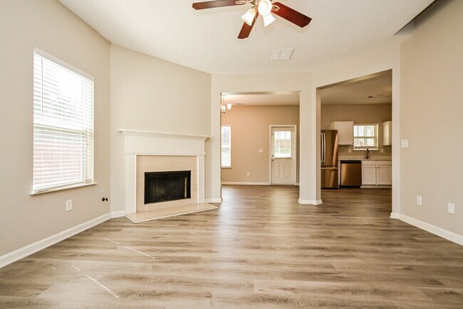 Foto del edificio - 2009 Farm Hill Ct