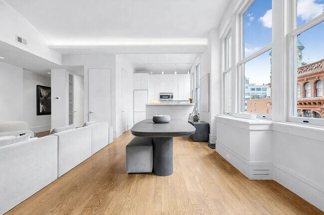 Foto del edificio - 640 Broadway