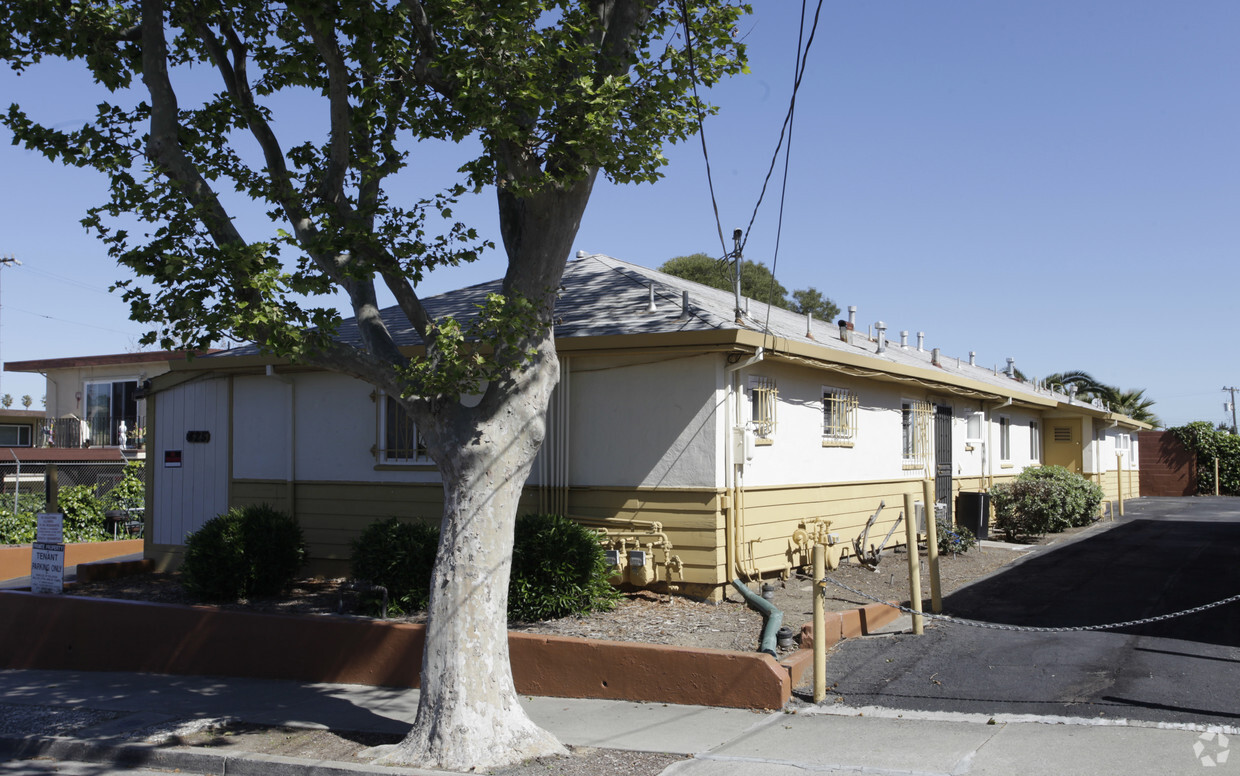 Foto del edificio - East Santa Fe Apartments