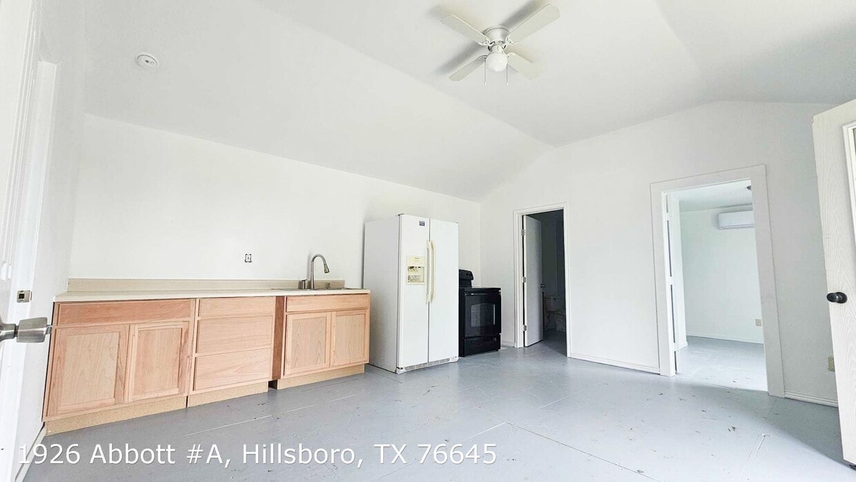 1926 Abbott Ave, Hillsboro, TX 76645 House Rental in Hillsboro, TX