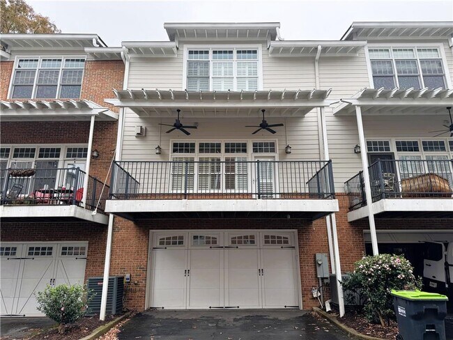 Foto del edificio - 1258 DeKalb Ave NE