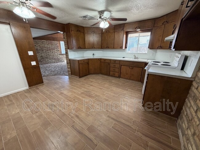 Foto del edificio - 1044 Paradise Dr