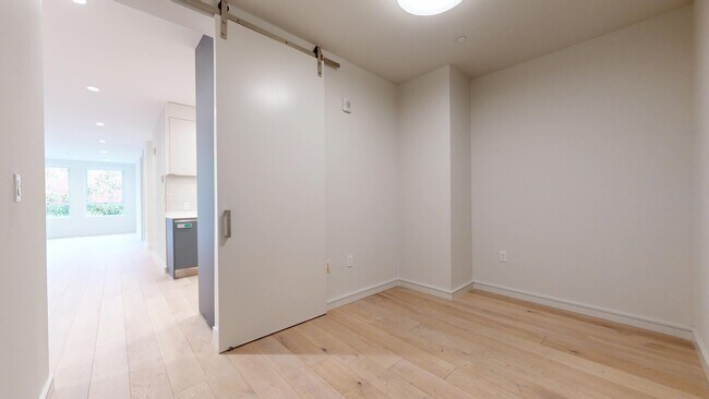 Foto del edificio - 606 Capp St