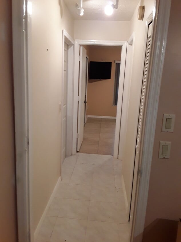 Foto principal - 118 SW Fairway Ave