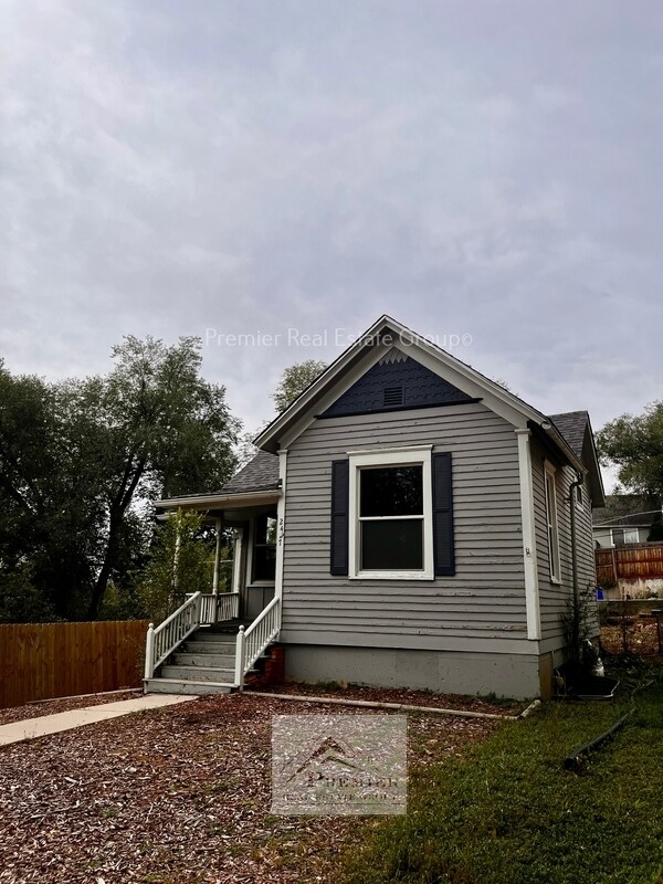 Building Photo - 2427 West Platte Avenue - 1