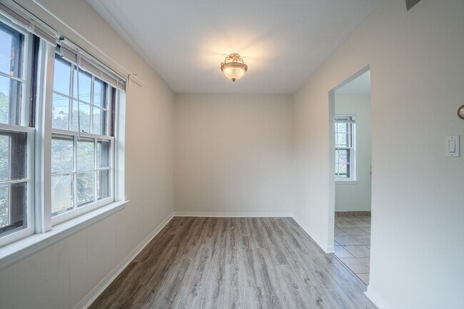 Foto del edificio - 4204 N Olsen Ave
