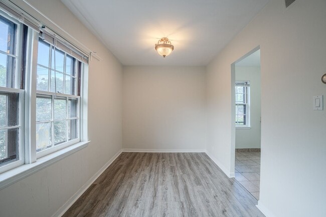 Building Photo - 4204 N Olsen Ave