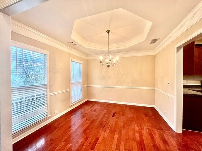 Building Photo - 1057 Middlebrooke Dr