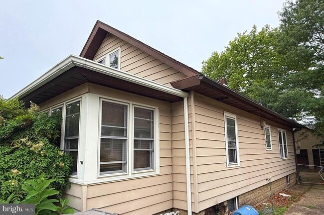 Building Photo - 506 Nassau Ave