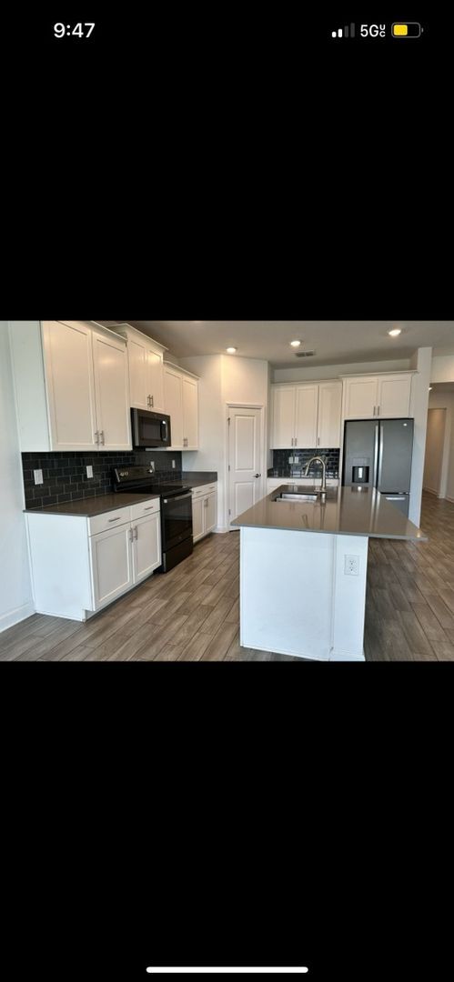 Building Photo - Spacious 4BR House in Saint Cloud