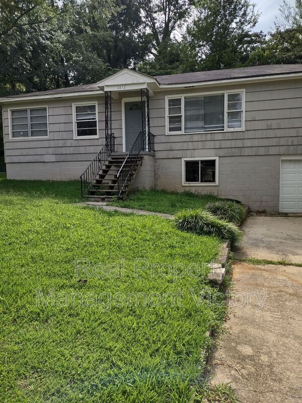 2612 2nd St NW, Center Point, AL 35215 House Rental in Center Point