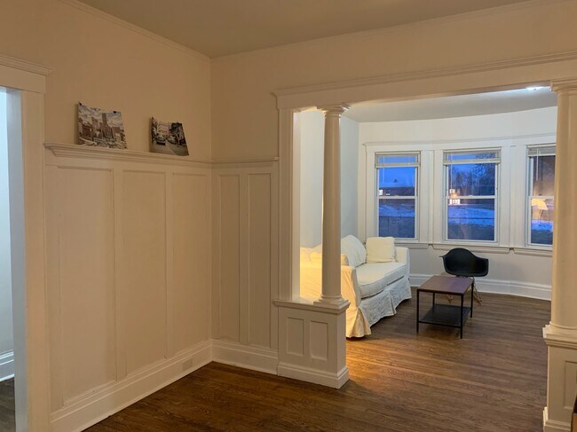 Foto del edificio - 2404 Baldwin St