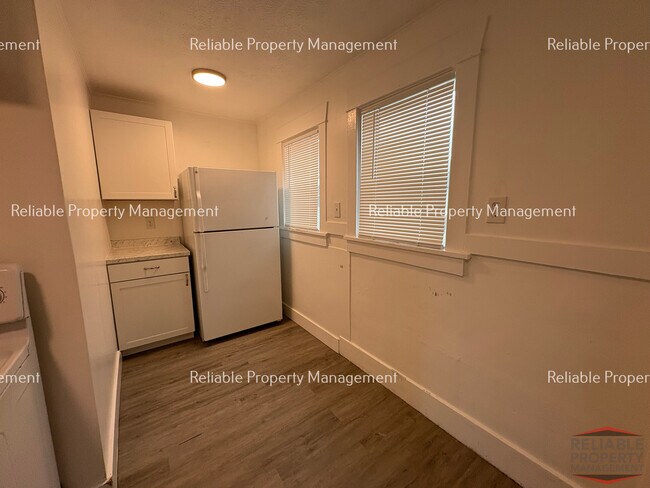 Foto del edificio - 215 N 6th Ave