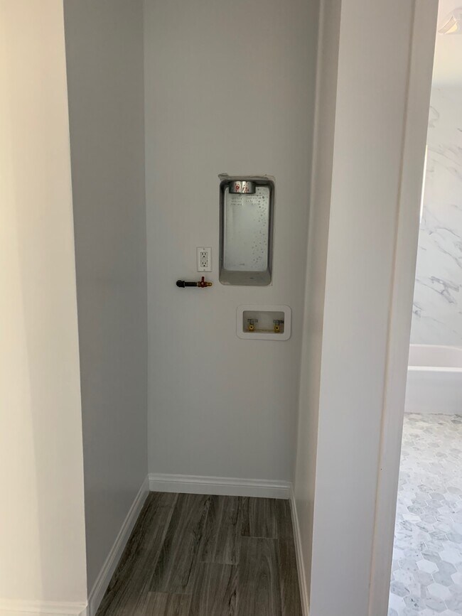 Foto del edificio - 2030 Meridian Ave
