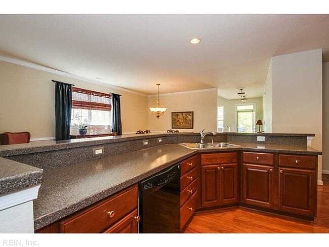 Building Photo - 4521 Northwood Dr
