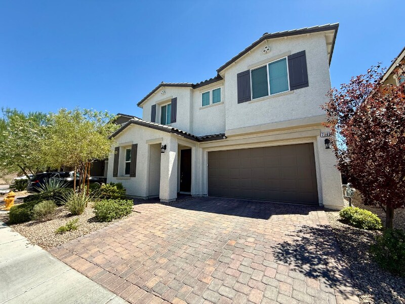 Foto principal - 7381 Fleeting Joys Ave