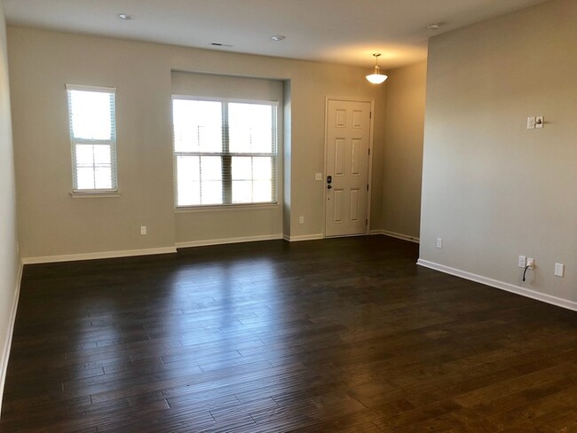 Building Photo - Brand New Three Bedroom Townhouse next to ...