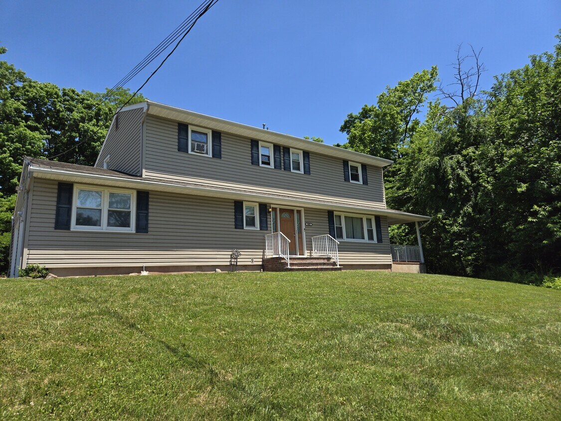 Foto principal - 1401 River Rd