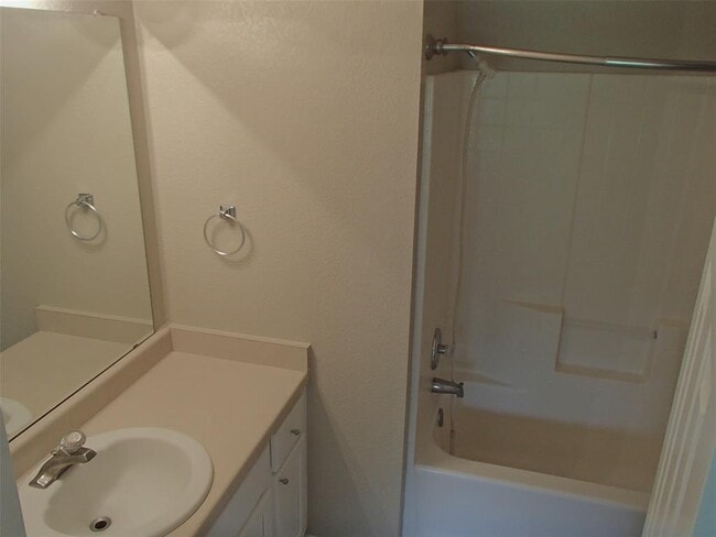 Building Photo - 503 Tablerock Cir