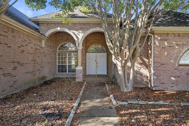 Foto del edificio - 2045 Chisholm Trail