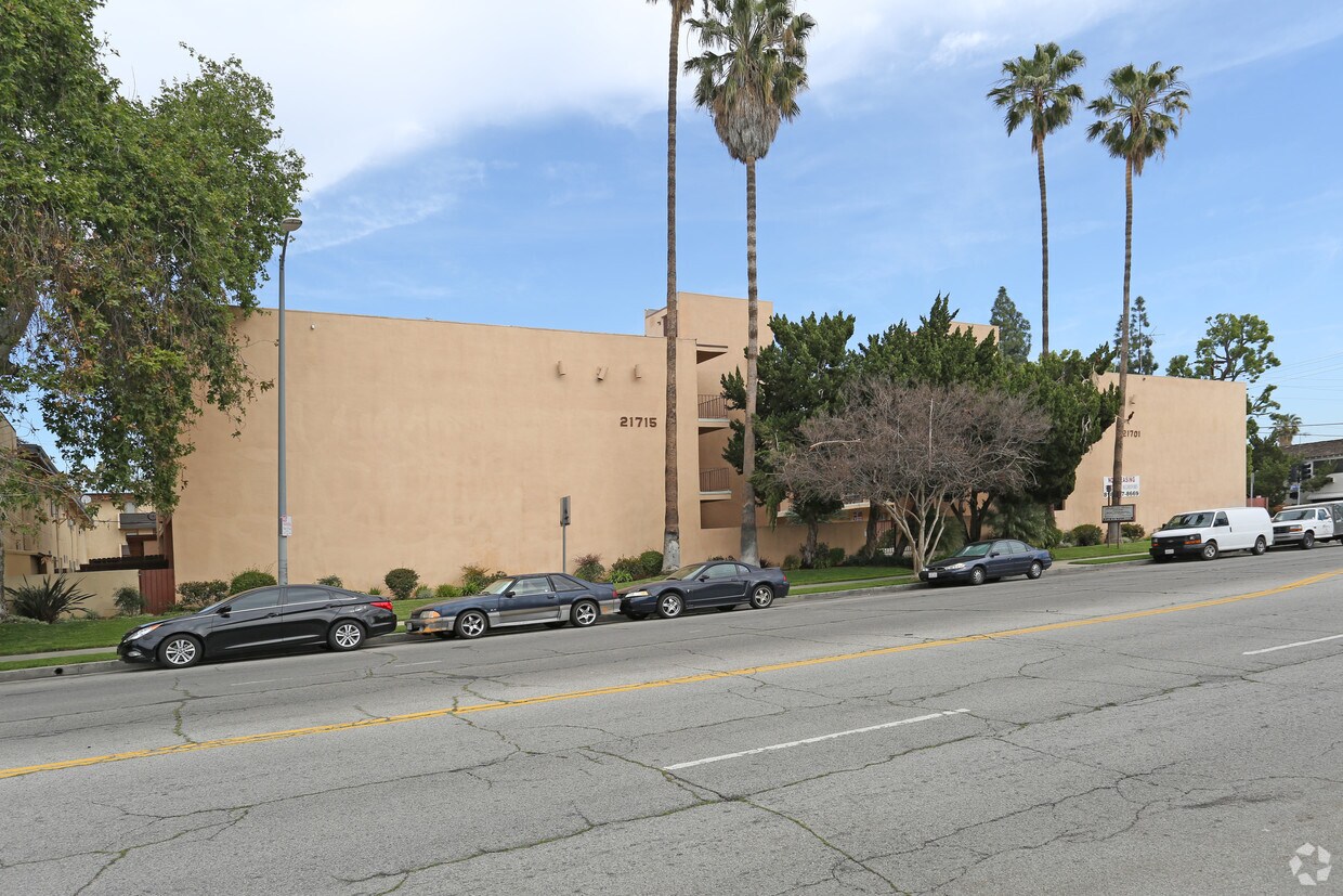 111 Apartments for Rent in Canoga Park, CA WestsideRentals