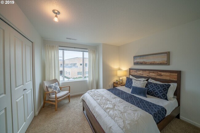 Upstairs 2nd Bedroom - 635 NW 118th Ave
