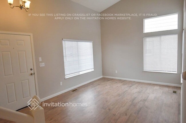 Building Photo - 8495 Bluegrass Cir