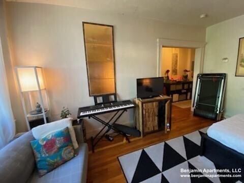 Foto del edificio - 26 Brainerd Rd