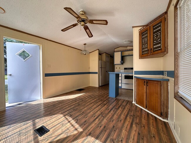Building Photo - Lot rent in Brooksville, FL for $650