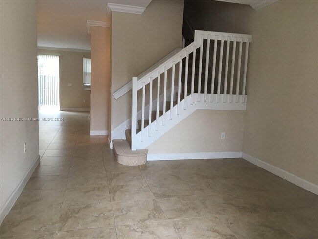 Foto del edificio - 1019 NE 207th Ter