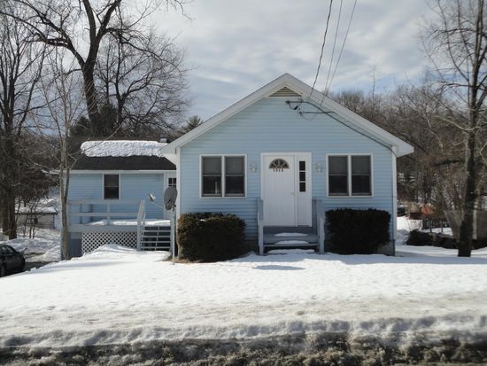 Primary Photo - 1313 Burden Lake Rd, Averill Park, NY 12018