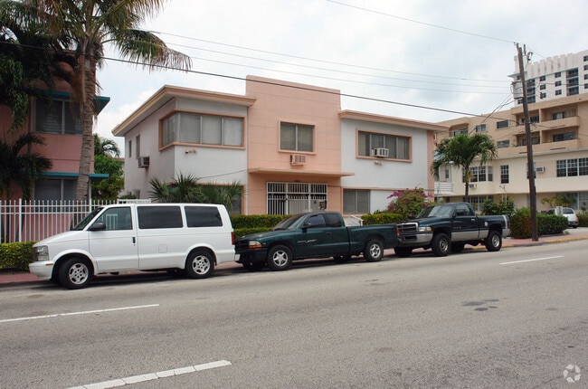 Building Photo - 6844 Abbott Ave