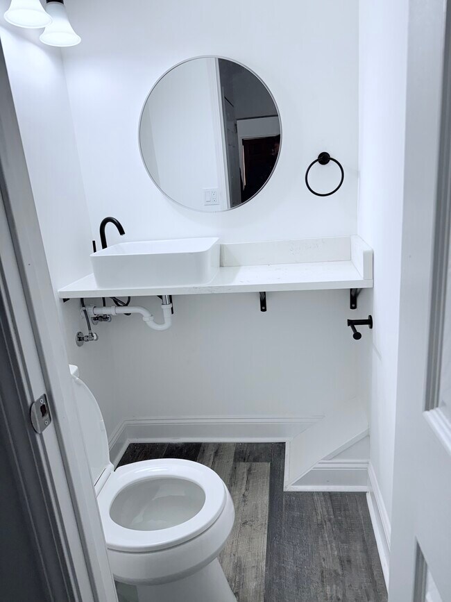 Foto del edificio - 3817 Howley St