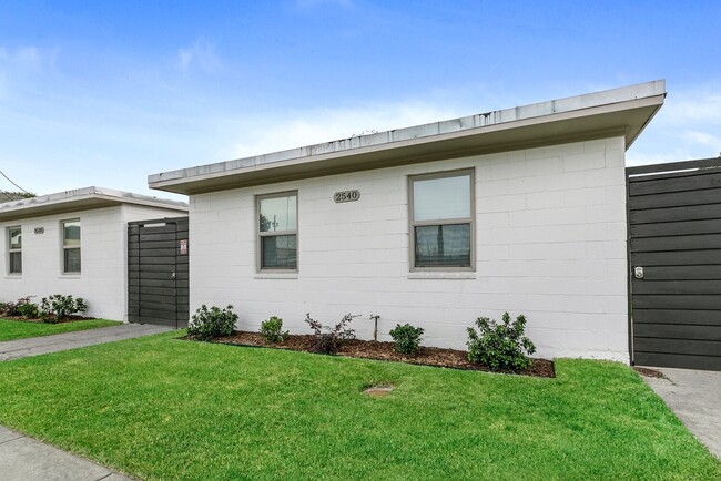 Photo - Charming Studio in Mid-City New Orleans – Utilities Included, Modern Kitchen, Shared Laundry Apartment