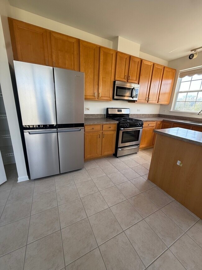 Foto del edificio - 4245 Savoy Ln