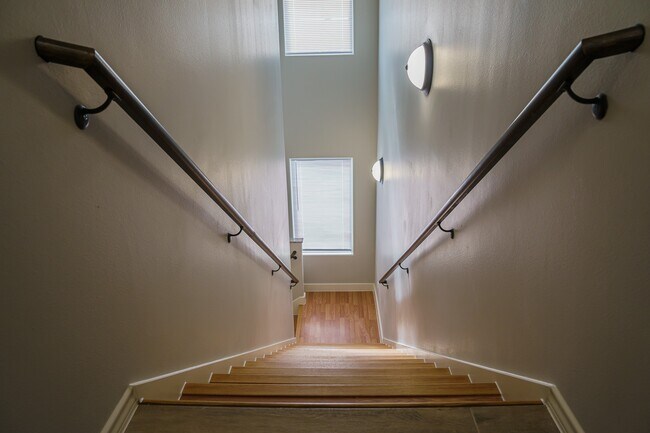 Foto del edificio - 1402 S H St