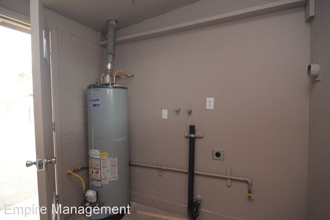 Foto del edificio - 3 br, 2 bath House - 3831 E Nebraska Strav...