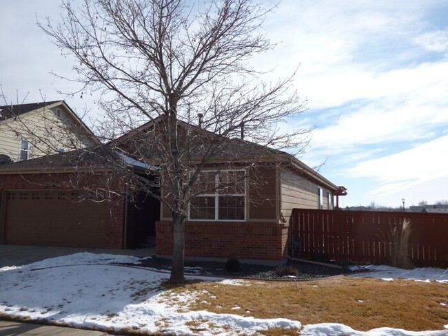 Building Photo - Beautiful Ranch, Next to Park & Playground