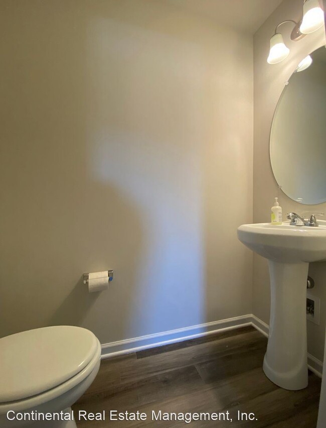 Building Photo - 3 br, 2.5 bath House - 105 Veery Way