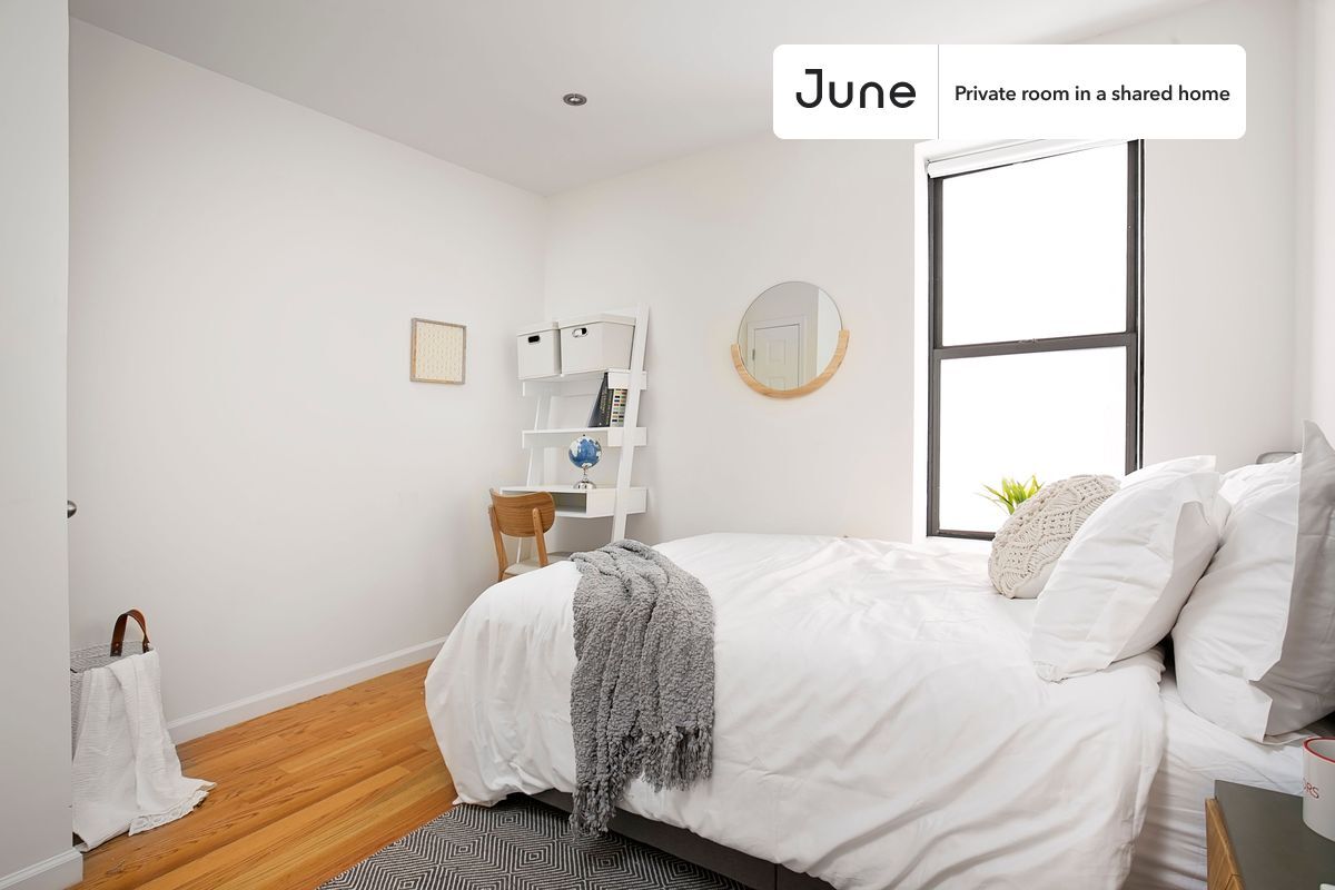 Primary Photo - Private bedroom in 4 bed/2 bath Home