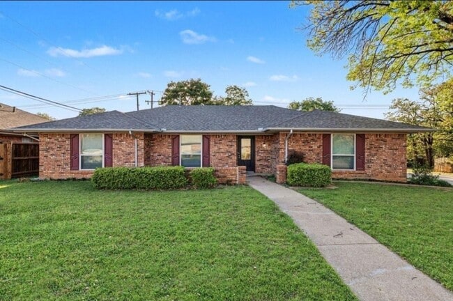 Photo - 4900 Ridgeline Dr House