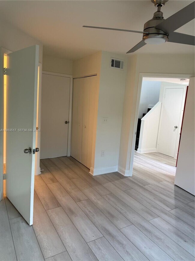 Building Photo - 4847 Via Palm Lakes