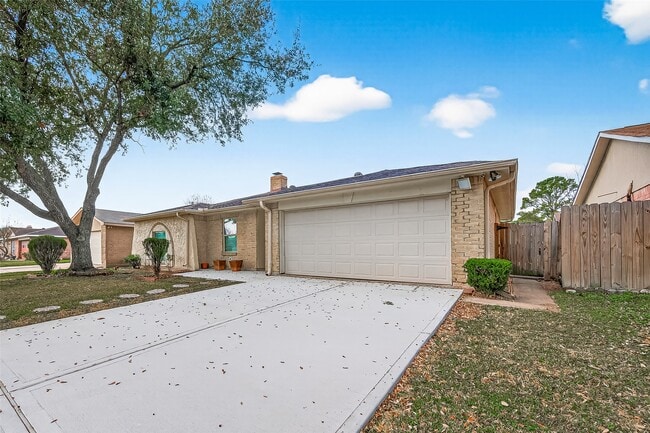 Foto del edificio - 10006 Towne Tower Ln