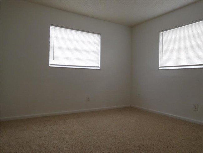 Photo - 2250 SW 64 Ave