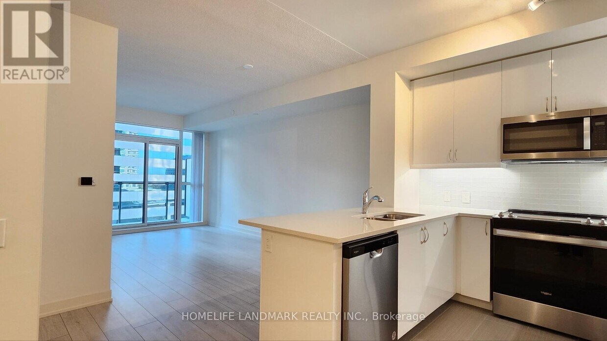Photo principale - 4955-4955 Yonge St