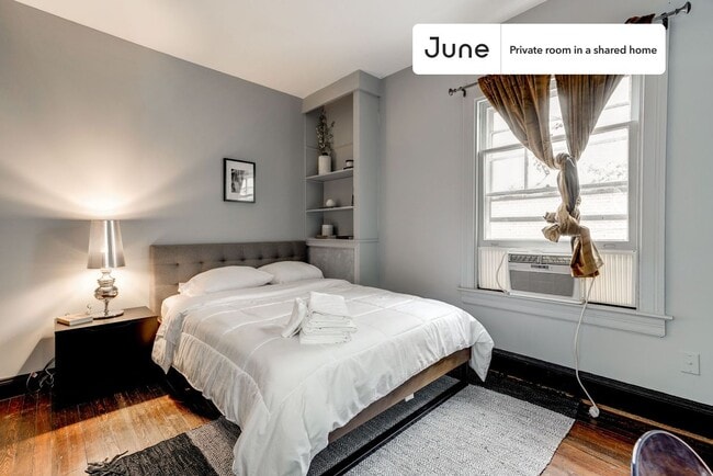 Private bedroom in 7 bed/3.5 bath Home - Private bedroom in 7 bed/3.5 bath Home