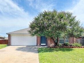 Building Photo - 716 Rowdy Dr