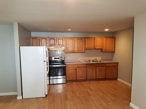 Building Photo - 1450-3Bed/1Bath in downtown Nashuat