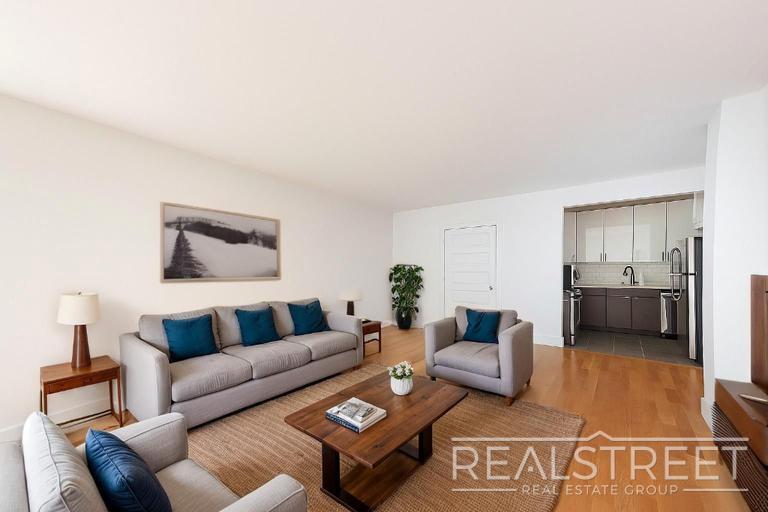 Primary Photo - LUXURY 2 BED LOFT in Queens!
