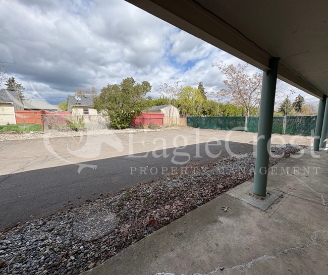 Building Photo - 17/19 S. Roosevelt